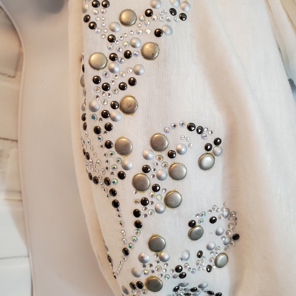 Papillon White Rhinestone Studded Infinity Scarf - Picture 3 of 8